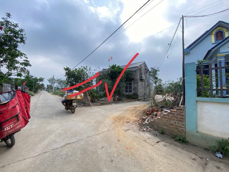 Đất thổ cư 125m² thôn 2 Phú Cát, Quốc Oai - Giá hấp dẫn chỉ 3 tỷ!