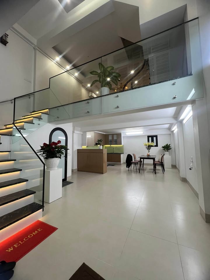 Nhà phố Giang Văn Minh Ba Đình 43m² giá 12.55 tỷ - Ở ngay, sổ đỏ chính chủ!