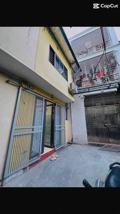 Nhà bán Sài Đồng Long Biên 35m² giá 3.9 tỷ - Sổ đỏ chính chủ, thương lượng tốt!