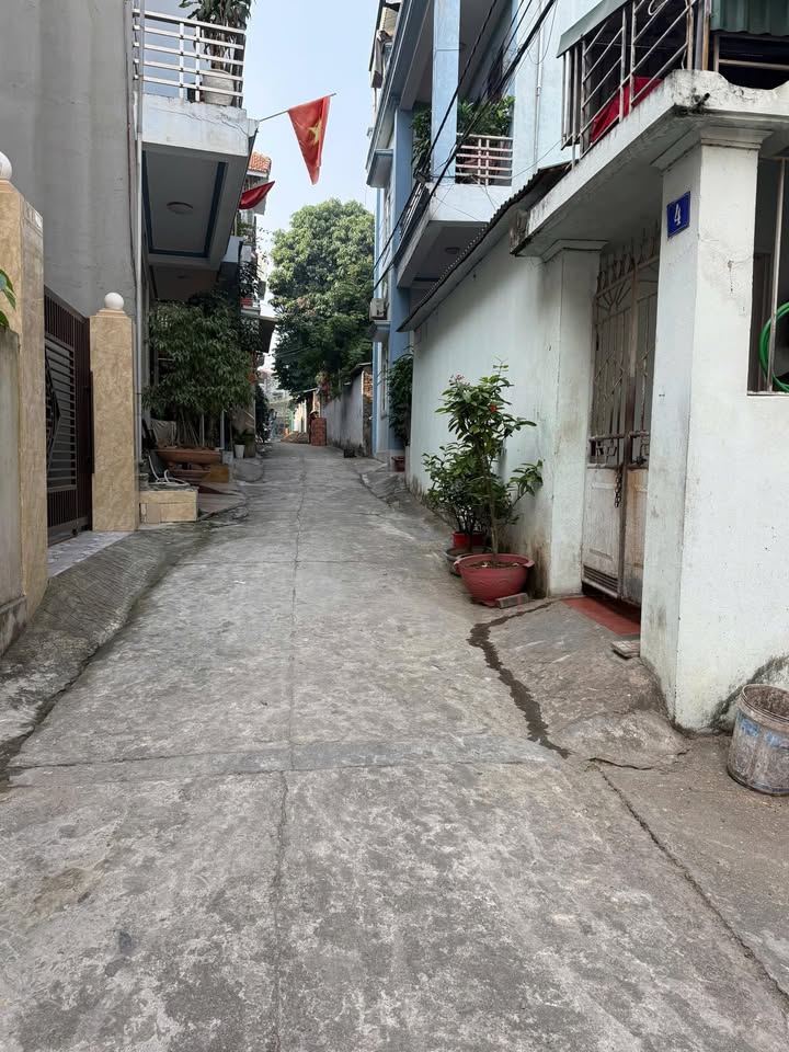 Nhà đẹp Nông Trang, Việt Trì 70.5m² giá 3.4 tỷ - Sẵn sàng vào ở ngay!