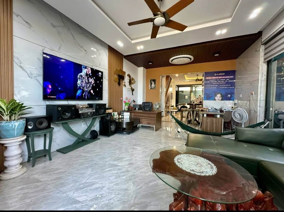 Biệt thự góc 2 mặt tiền đường Trần Lê, Hòa Xuân 145m² giá 14 tỷ - Đối diện công viên xanh mát!