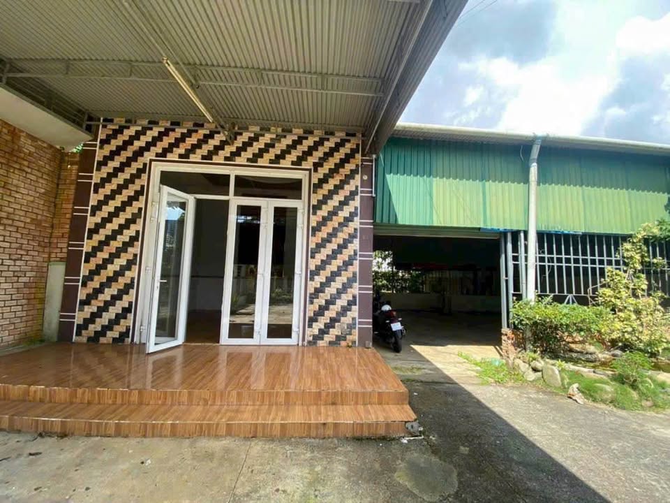 Nhà cấp 4 Hẻm 113 Phan Chu Trinh 682m² giá 5.5 tỷ - Sẵn sàng vào ở!