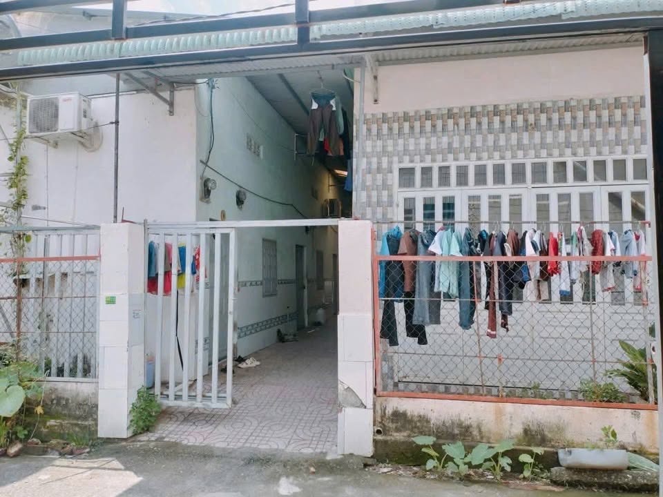 Nhà cấp 4 và 5 phòng trọ Ấp 2 Long Thọ 198m² giá 2.5 tỷ - Đầu tư sinh lời ngay!