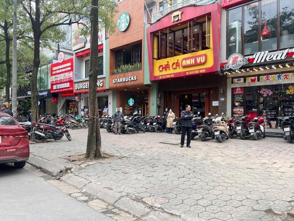 Mặt phố Vũ Trọng Phụng, Thanh Xuân 100m² - Cho thuê văn phòng kinh doanh giá tốt!