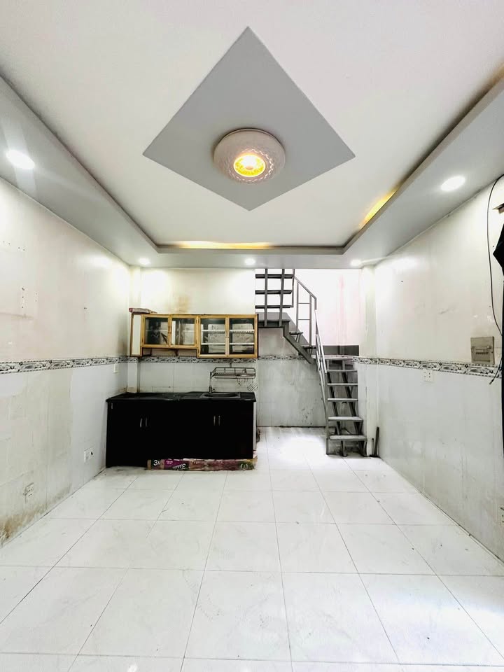 Nhà phố 2 tầng tại Quận 3, 22m² chỉ 3.15 tỷ - Gần Trường THCS Lương Thế Vinh!