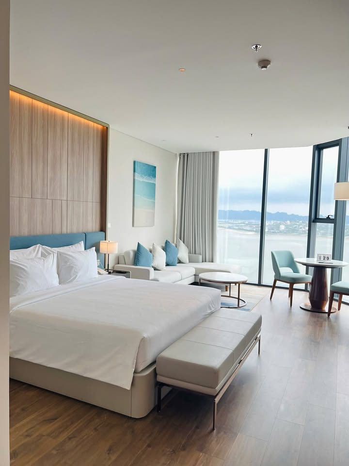 Homestay Villa Hạ Long 1-20pn - View biển tuyệt đẹp, giá tốt!