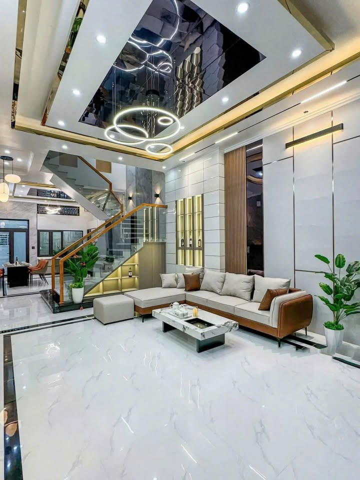 Nhà phố 1 trệt 2 lầu đường Hồ Văn Cống, Thủ Dầu Một 120m² giá 3.35 tỷ - Không gian sống lý tưởng!