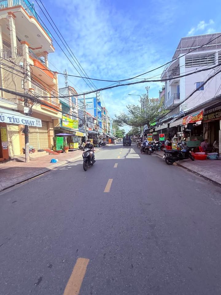 Nhà mặt tiền Bông Sao, P.05, Q8 - 80m² giá chỉ 7 tỷ - Đầu tư sinh lời!