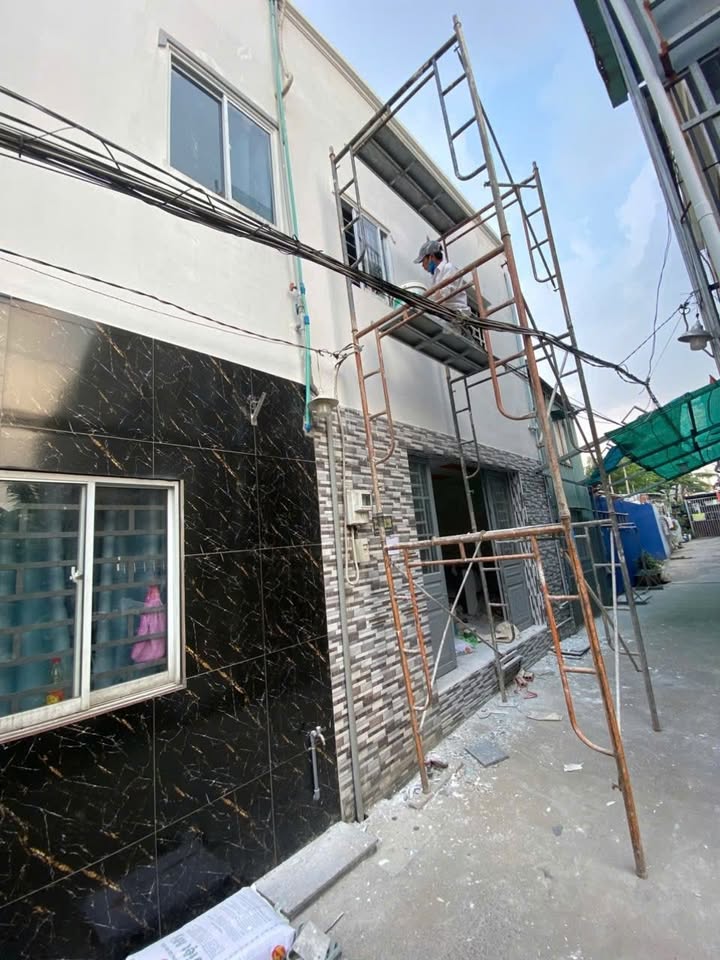 Nhà phố Quận 12 23m² giá 980 triệu - Tiện nghi gần chợ!