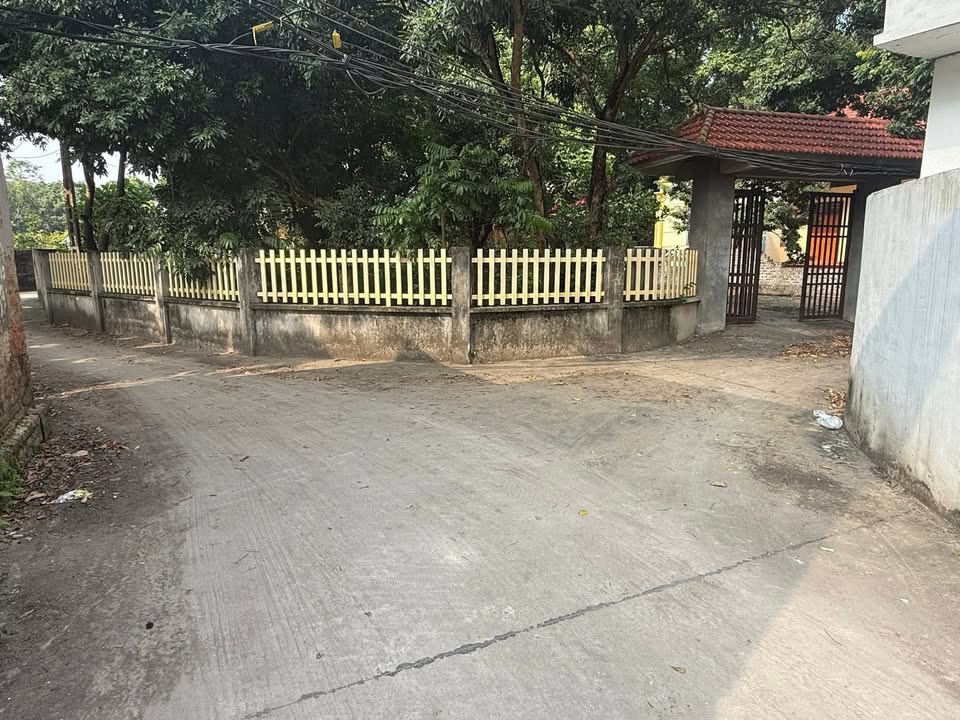 Nhà 3 tầng Hợp Châu 200m² giá 2 tỷ - Lô góc 2 mặt đường rộng!