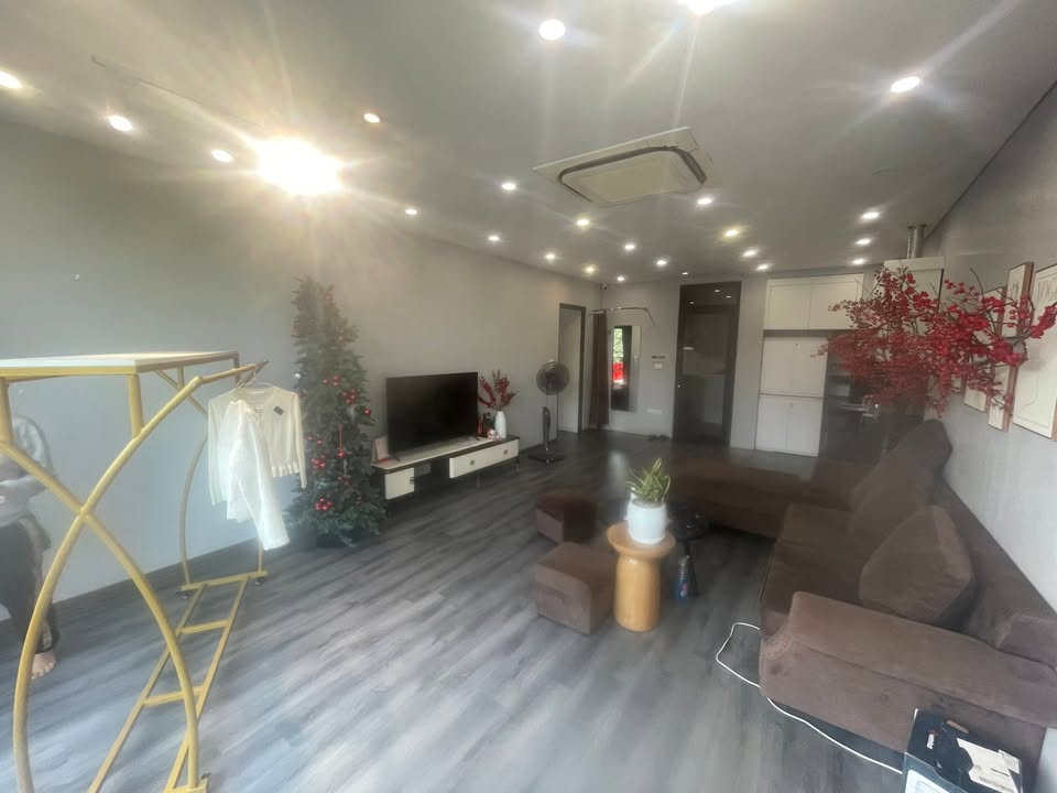 Căn hộ cho thuê Trần Quý Cáp Đống Đa 75m² - Full nội thất tiện nghi!