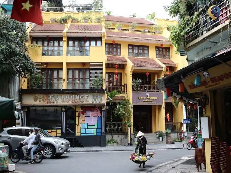 Cho thuê mặt bằng phố Đội Cấn - Ba Đình 100m² giá 40 triệu - Vị trí đắc địa cho mọi mô hình kinh doanh!