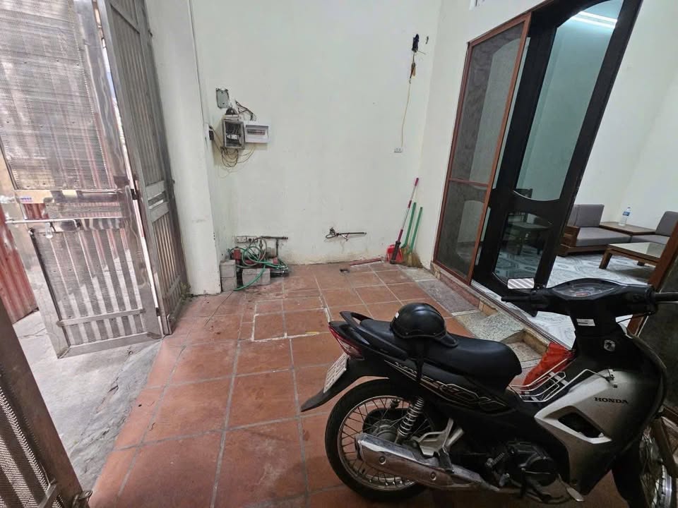 Nhà cho thuê Ngõ 58 Nguyễn Khánh Toàn, Cầu Giấy 68m² - Đầy đủ nội thất, vào ở ngay!