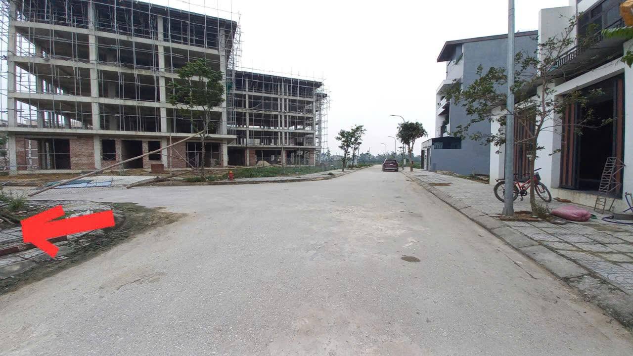 Đất Hưng Lộc, Vinh 196m² giá 6 tỷ - Lô góc đắc địa gần chung cư!