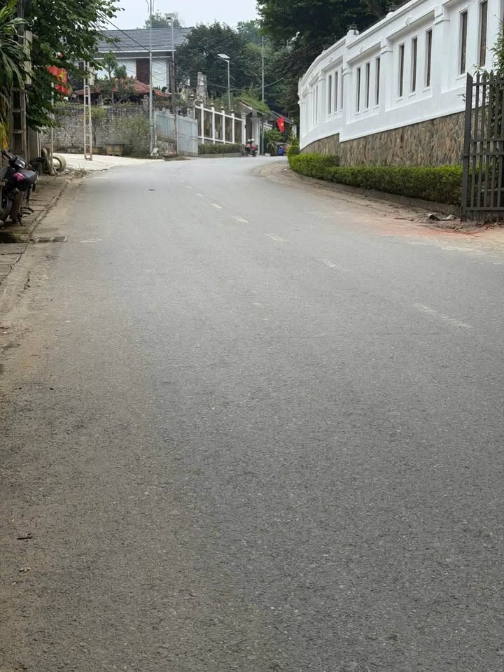 Đất thổ cư Yên Bái 78m² giá 1.8 tỷ - Vị trí đắc địa, tiện ích đầy đủ!