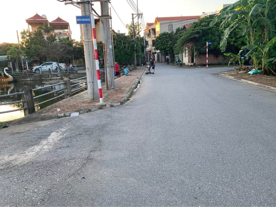 Nhà phố Phú Thị Gia Lâm 78m² giá 4 tỷ - Đường thông ô tô đỗ cửa!