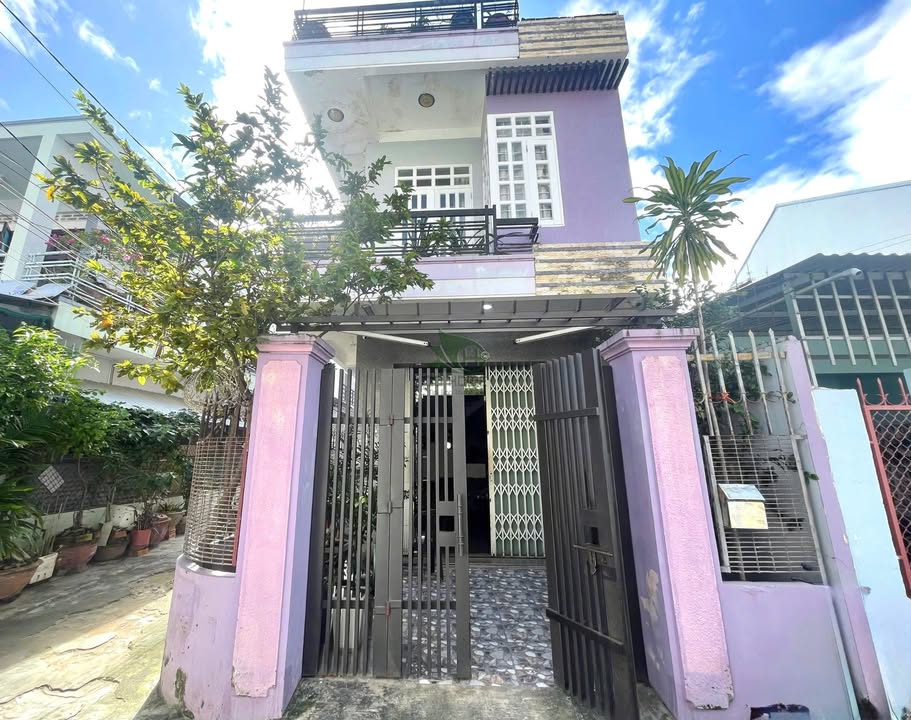 Nhà nguyên căn 3 tầng Vĩnh Hải Nha Trang 90m² giá 15 triệu - Gần biển, tiện ích thuận lợi!