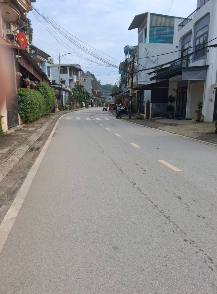 Đất nền Yên Bái 144m² giá 2.2 tỷ - Pháp lý rõ ràng, vị trí đẹp!