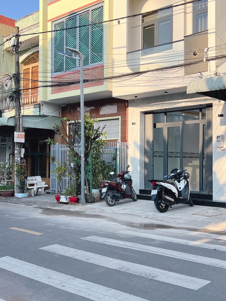 Nhà đẹp Long Xuyên 56m² giá 2 tỷ - Ô tô vào tận nơi!