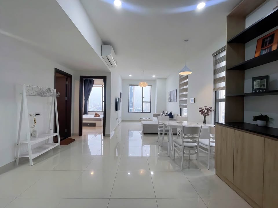 Căn hộ cho thuê The Tresor Quận 4 53m² giá 18.5 triệu - View hồ bơi tuyệt đẹp!