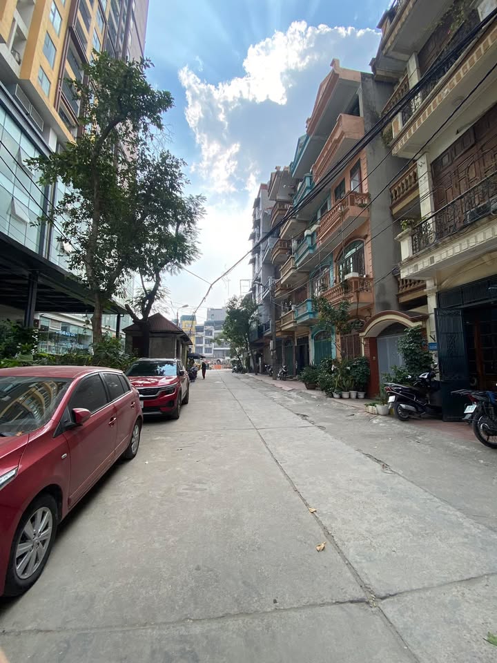 Nhà phố Định Công Hoàng Mai 85m² giá thỏa thuận - Lô góc ô tô tránh, cho thuê 10 phòng