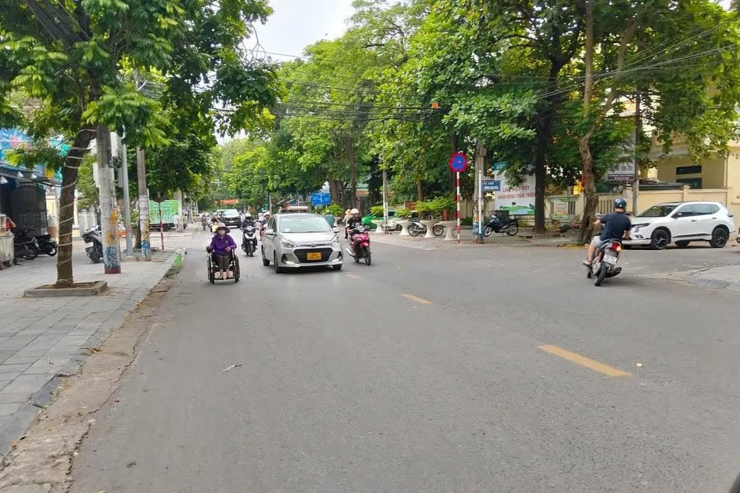 Nhà phố Đông Thọ, Thanh Hóa 80m² giá 3.85 tỷ - Đường ô tô thông tứ phía!