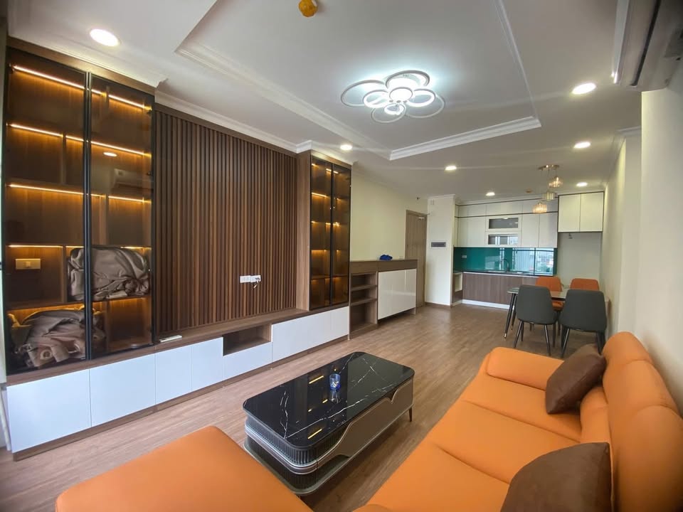 Nhà 3 tầng Làng Vang, Dị Sử, 40m² - Sổ đỏ chính chủ, nội thất đầy đủ!