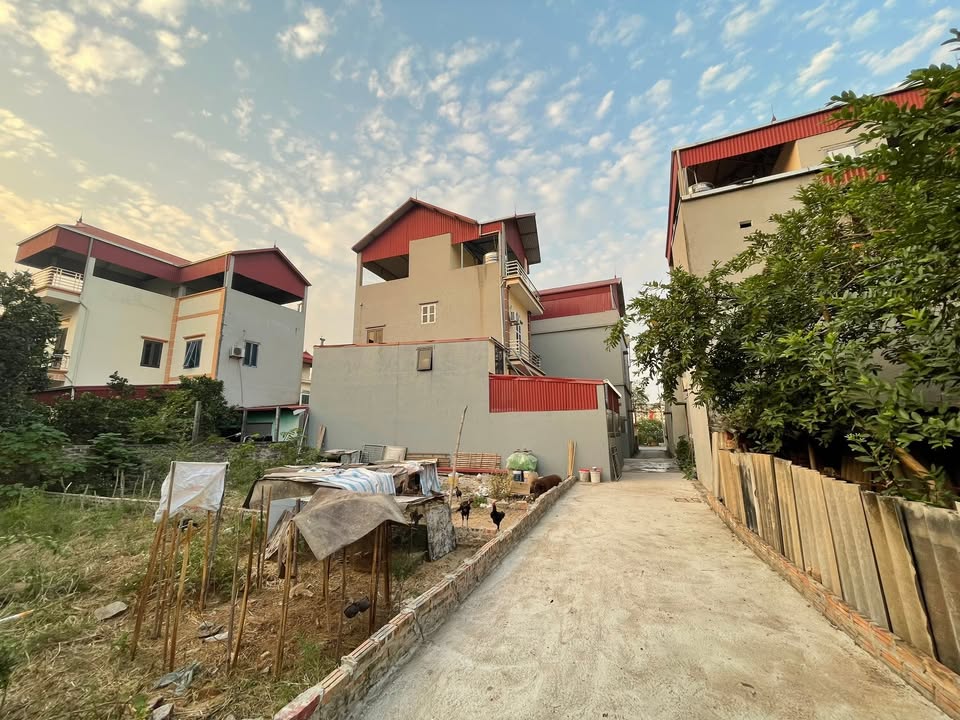 Đất thổ cư Tiên Dương 106m² giá 6.1 tỷ - Đường ô tô vào tận nơi!