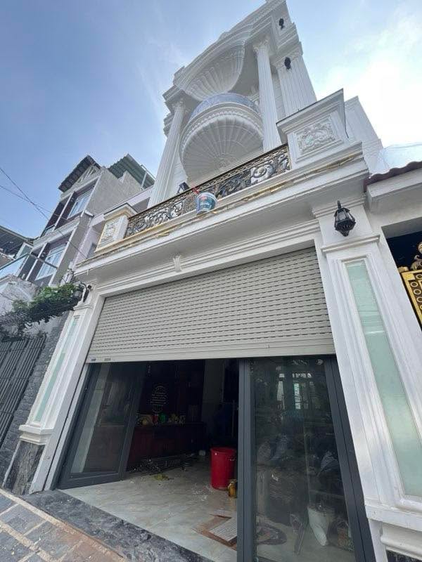 Nhà Mặt Tiền Hẻm Huỳnh Tấn Phát Quận 7 - 73.5m² giá chỉ 6.x tỷ - Full Nội Thất