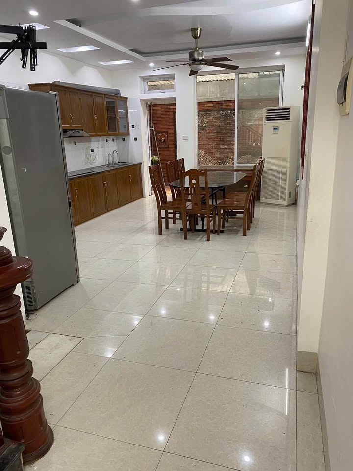 Cho thuê nhà liền kề Văn Quán 90m² giá thỏa thuận - Nhà mới đẹp, ô tô đỗ cửa