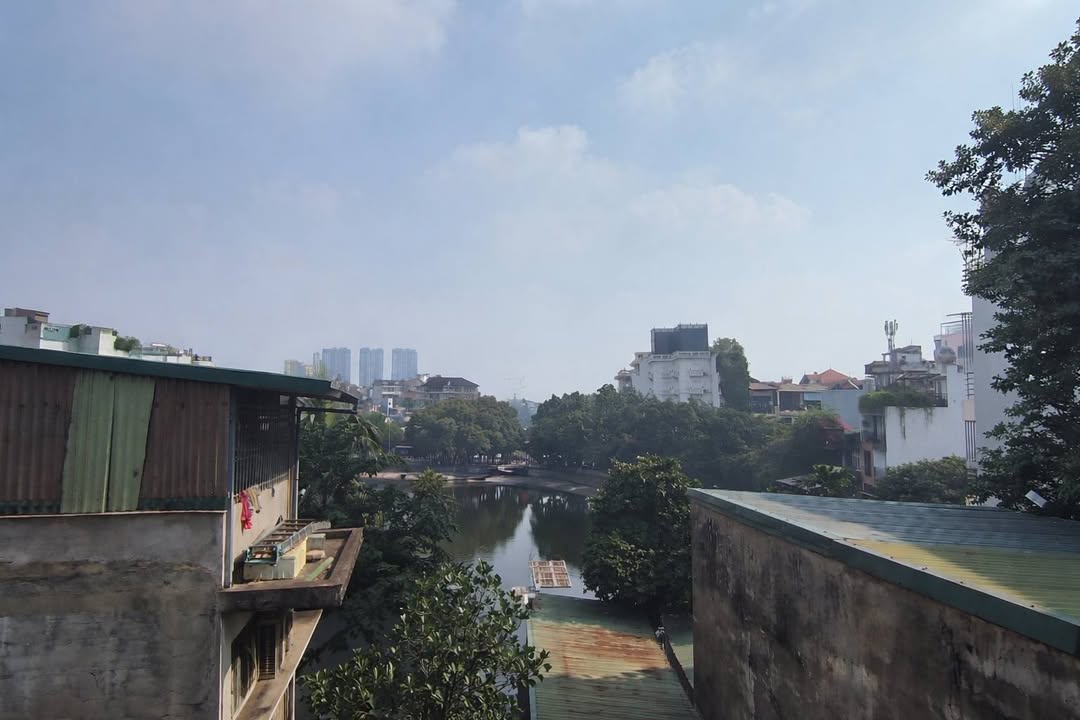 Căn hộ Bạch Mai 40m² giá 6.8 tỷ - Lô góc 3 mặt thoáng, view hồ Võ Thị Sáu!