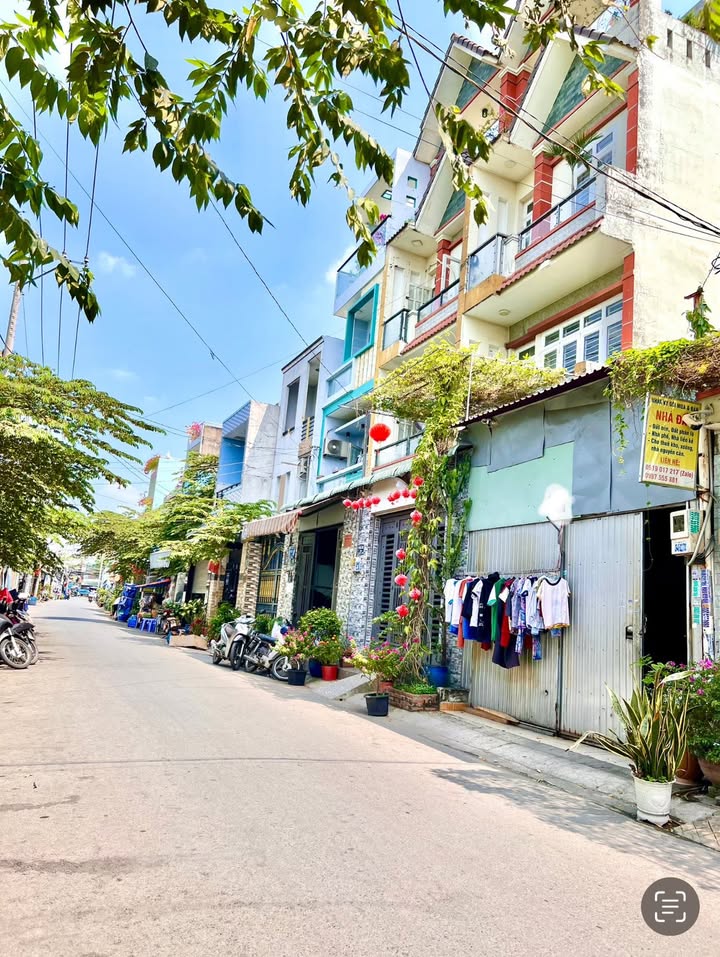 Nhà 3 tầng Hương Lộ 2, Bình Tân 80m² giá 7.4 tỷ - Đầu tư sinh lời ngay!