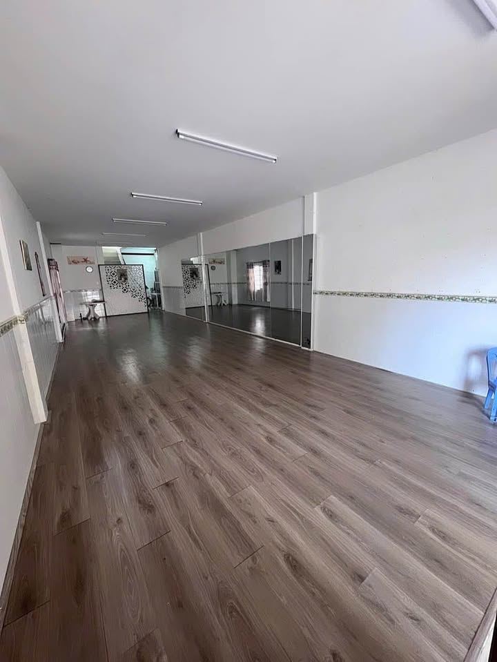 Cho thuê phòng tập mặt tiền đường Chi Lăng 68m² giá 4.5 triệu - Địa điểm lý tưởng cho kinh doanh!