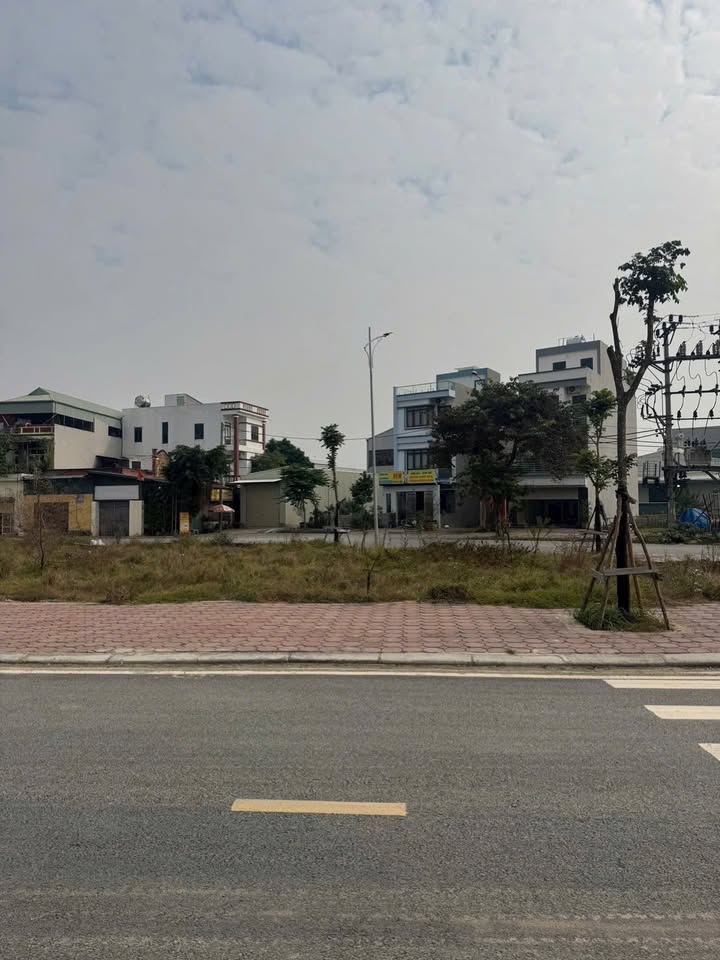 Đất nền Lô LK3-15, Giãn Dân An Tháp, 83.8m² giá 5 tỷ - Cơ hội đầu tư hiếm có!