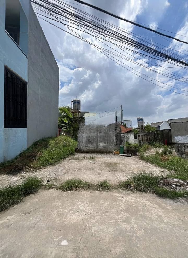 Đất Trống Hẻm 5m Lã Xuân Oai 56m² giá 3.94 tỷ - Sổ hồng riêng chính chủ!