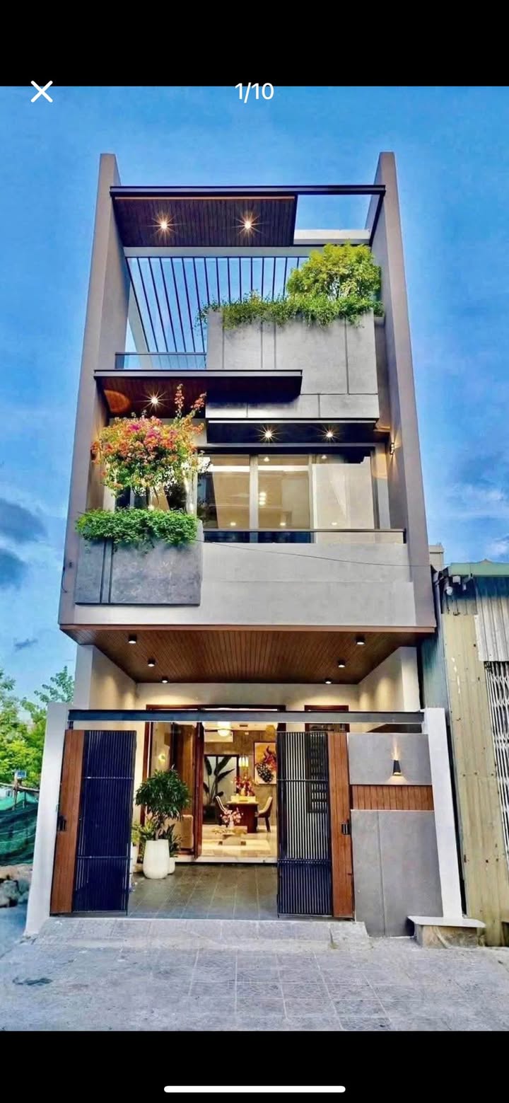 Nhà hiện đại tại Hòa Xuân 100m² giá 7.6 tỷ - Thiết kế sang trọng, sẵn sàng ở ngay!