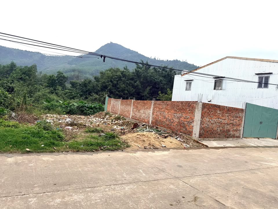 Đất mặt tiền Hoàng Văn Thái 179m² giá 3.xx tỷ - Cơ hội đầu tư lý tưởng!