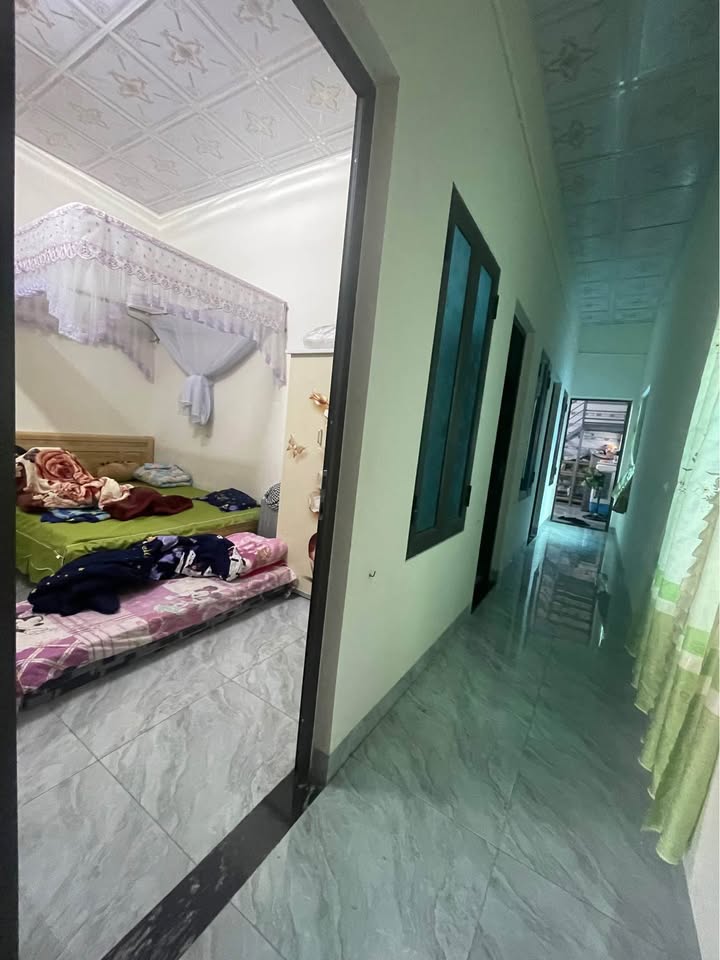 Nhà cấp 4 phường An Hưng 100m² giá 2 tỷ - Tiện ích đa dạng, chính chủ bán gấp!