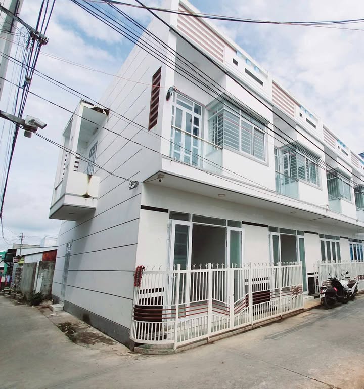 Nhà phố 2 tầng tại hẻm 44 Nguyễn Văn Linh, 48m² giá 1.4 tỷ - Sẵn sàng sang nhượng!