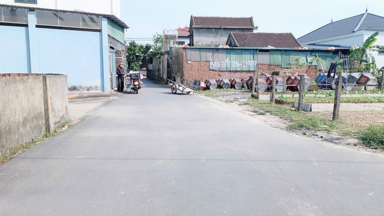 Đất 2 mặt tiền phường Trần Phú 100m² giá 1.7 tỷ - Vị trí đắc địa, giao thông thuận lợi!