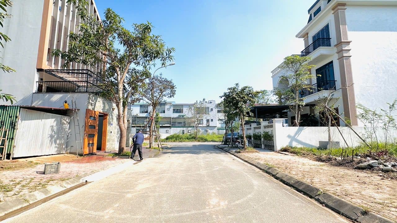 Đất khu HUD phường Nguyễn Du Hà Tĩnh 129,6m² giá 5,8 tỷ - Đầu tư sinh lời ngay!