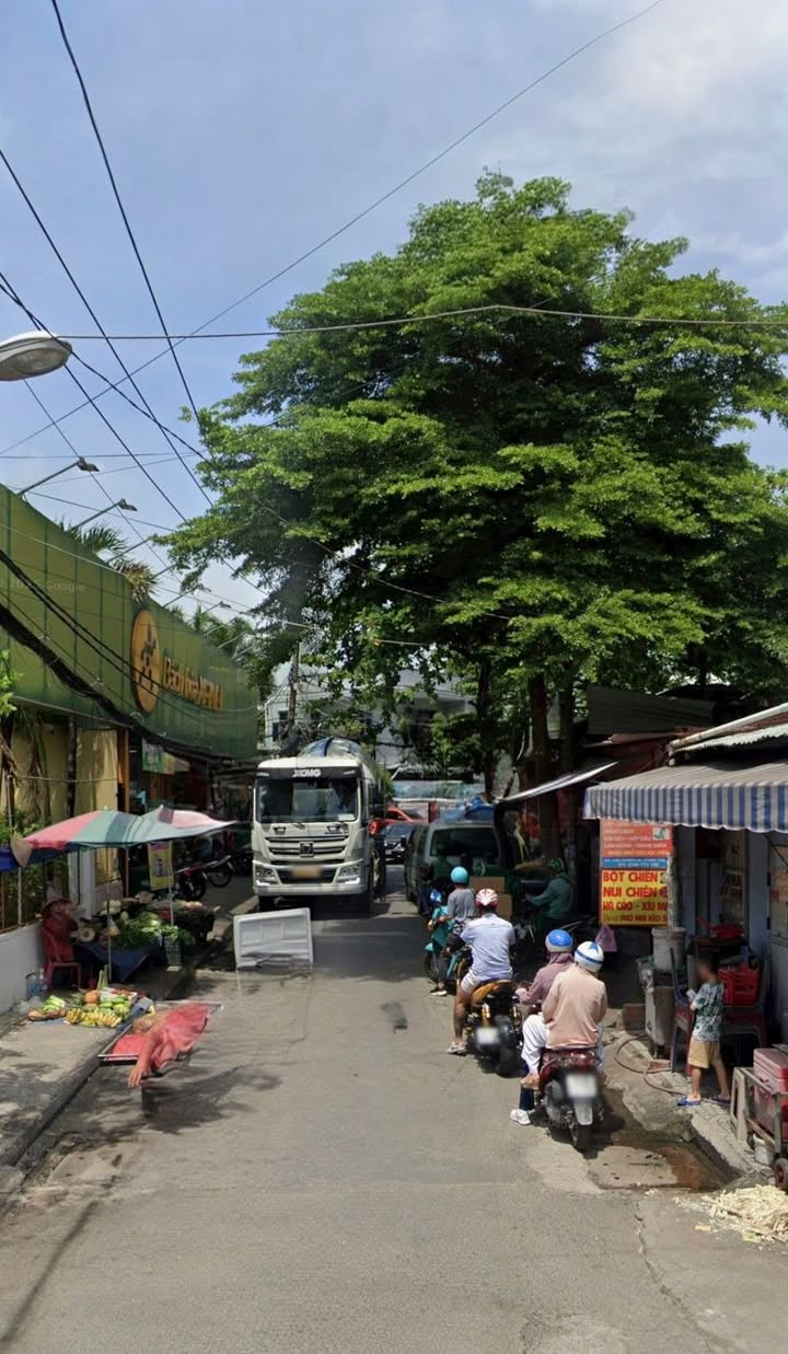 Nhà bán quận Gò Vấp 102m² giá 9.5 tỷ - Pháp lý rõ ràng, tiện ích đầy đủ!