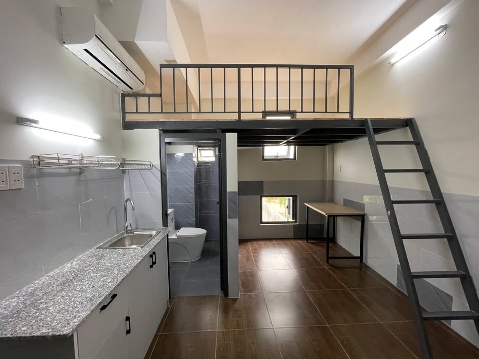 Phòng cho thuê phố Đình Phong Phú 15m² giá 3.5 triệu - Tiện nghi đầy đủ!