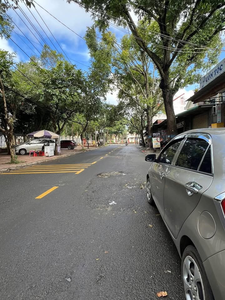 Nhà mặt tiền kinh doanh đường Nguyễn Viết Xuân, TP. Buôn Ma Thuột 224m² giá 8,5 tỷ - Tiềm năng sinh lời cao!