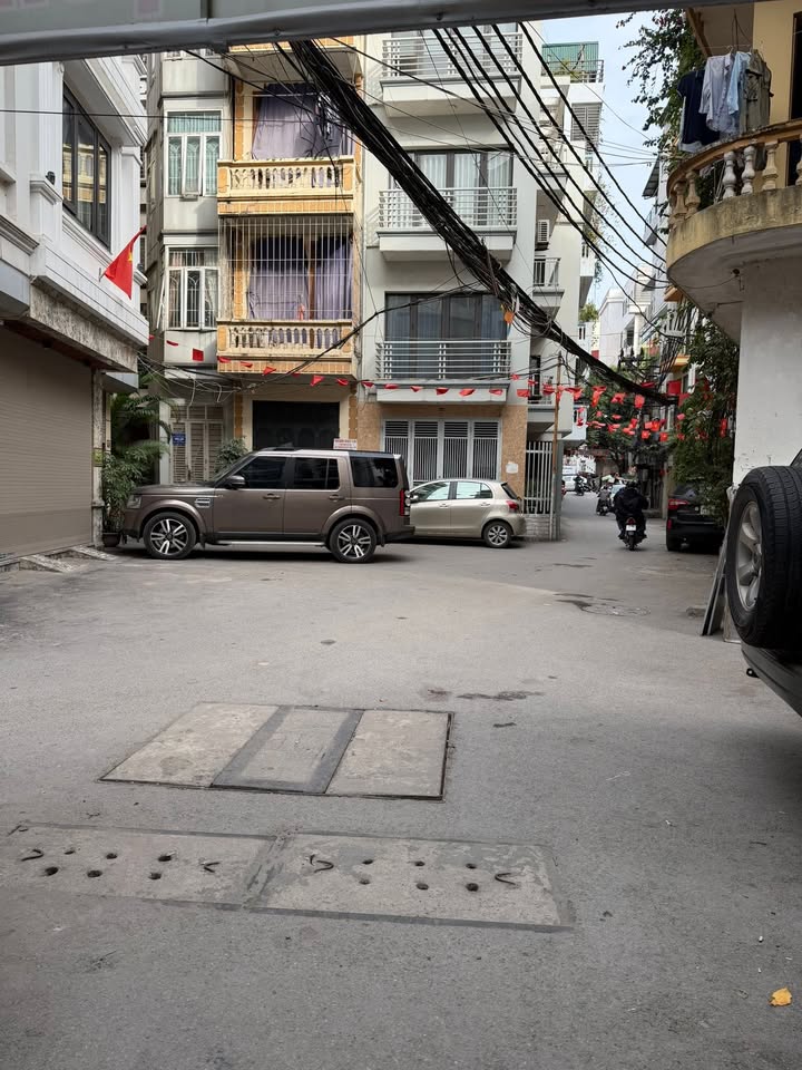 Đất nền Lạc Long Quân Tây Hồ 120m² giá 31 tỷ - Cơ hội đầu tư sinh lời!