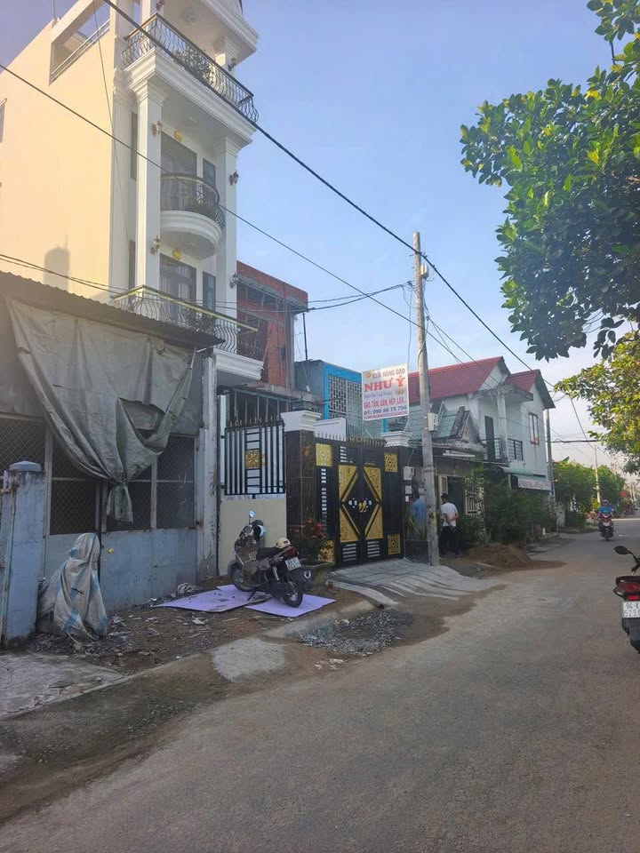 Đất mặt tiền đường nhựa xã Tân Kiên, Bình Chánh 110m² giá 3.8 tỷ - Cơ hội đầu tư tuyệt vời!