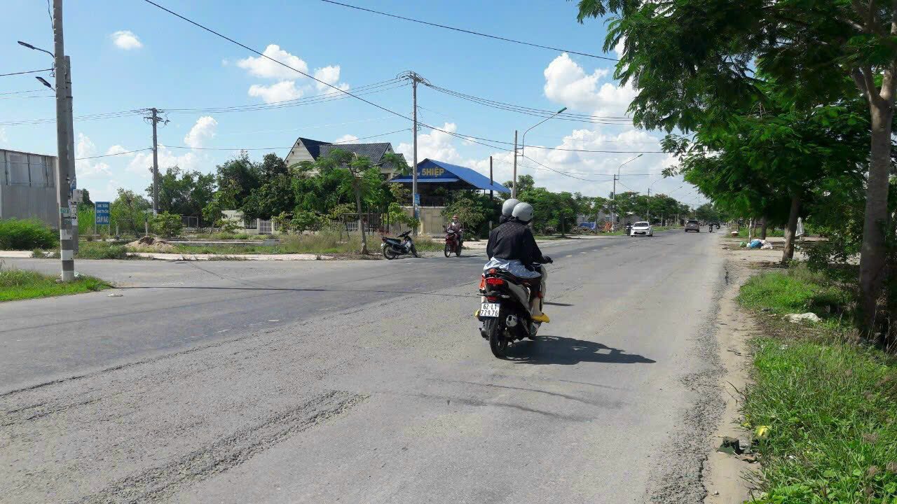 Đất nền Tân Lân, Cần Đước 136m² giá 2.4 tỷ - Độc nhất vô nhị với 2 mặt tiền!