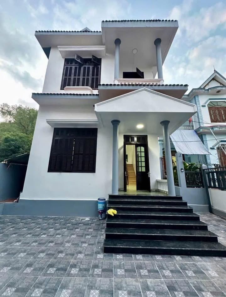 Nhà phường Lương Văn Chi, TP. Lạng Sơn 250m² giá 2 tỷ - Gần trường học và Vincom!