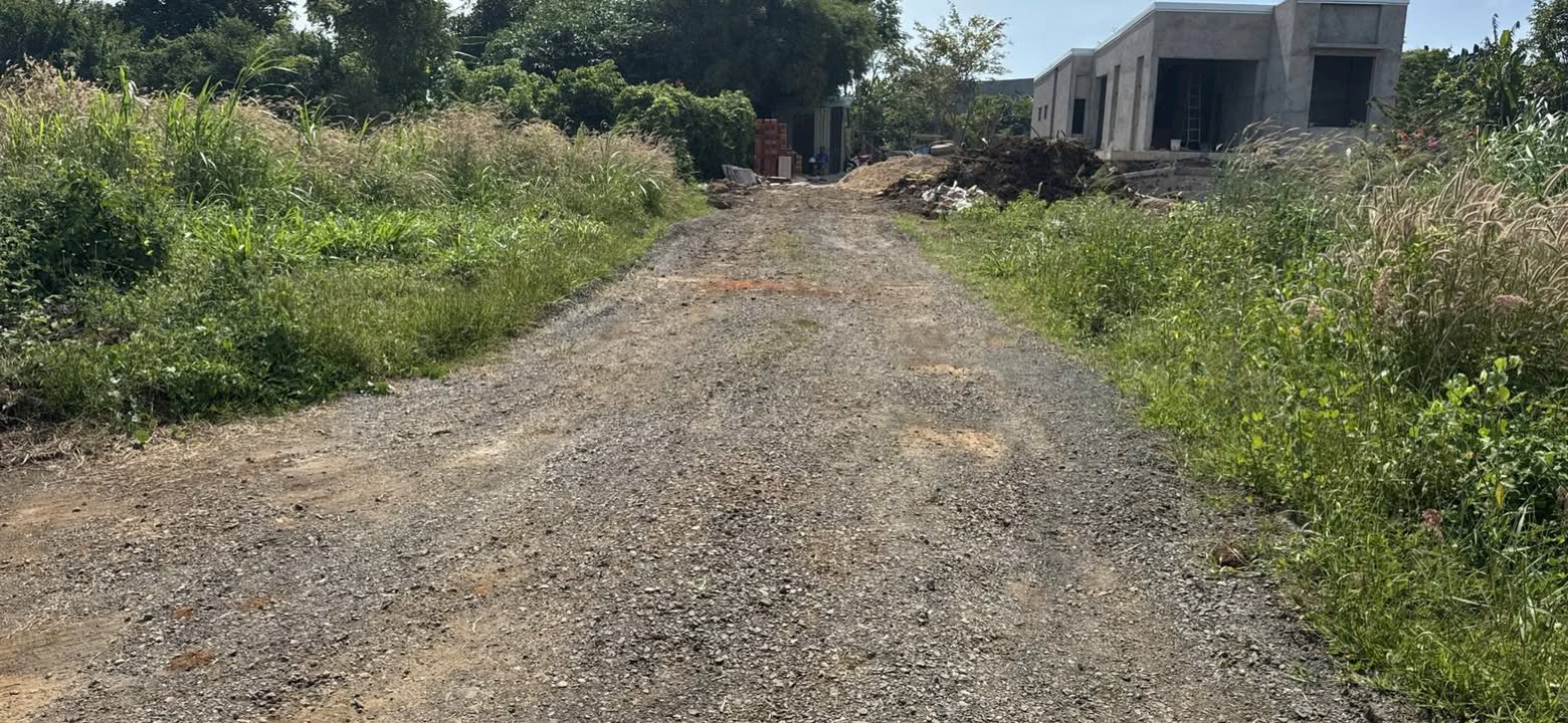 Đất thổ cư Đường Lương Thế Vinh, Thị Trấn Đất Đỏ, 200m² - Giá chỉ 760 triệu!