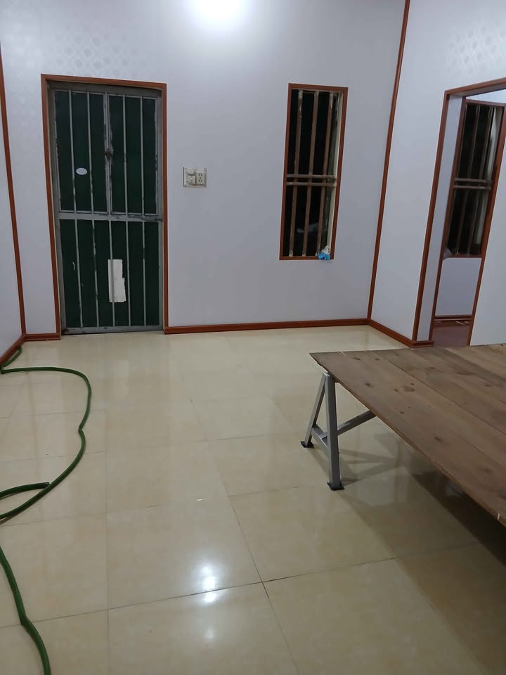 Nhà cho thuê tại Ngõ 41, Trần Văn Chuông, 40m² - Diện tích rộng rãi, tiện nghi đầy đủ!